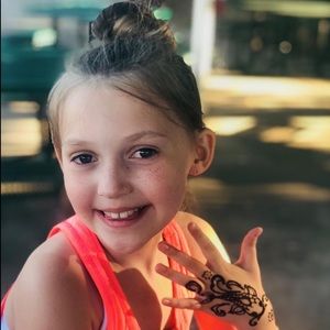 Meet your Posher, Delilah